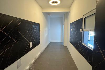 Spațiu comercial, de 80 mp, în Central - 5