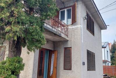 Casă cu 6 camere cu Teren 650 Mp în Central - 4