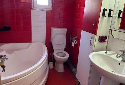 Apartament cu 3 camere decomandat în Central - 2