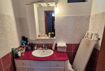 Casa 4 cam 200mp, caramida teren 509 mp mobilata zona Centr - 2