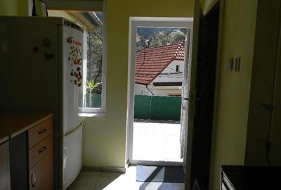 Apartament cu 2 camere la casă în zona Schei, COD 8191 - 9