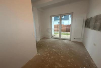 Casă cu 3 camere cu Teren 315 Mp în Central - 1