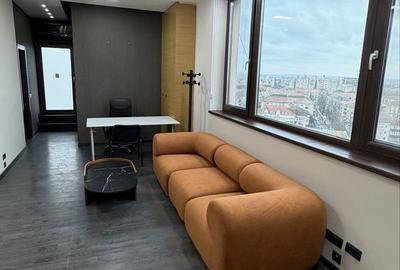 Spațiu comercial, de 74 mp, în Central