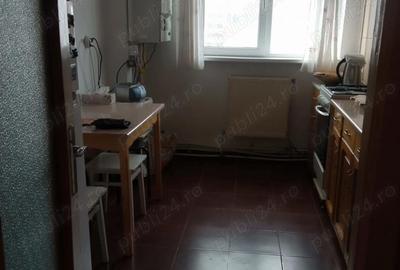 Apartament cu 3 camere decomandat în Central - 4