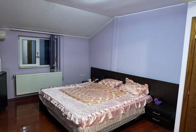 Casă cu 4 camere în Central - 8