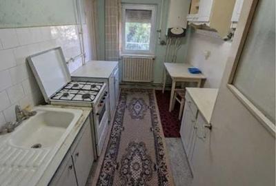 Apartament cu 2 camere decomandat în Traian - 2