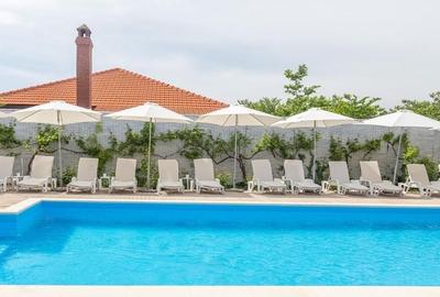 Hotel Boutique cu 50 camere de vanzare in 2 Mai/Constanta