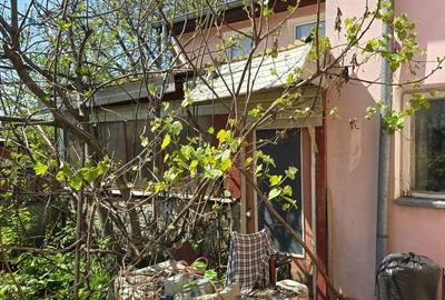 Casă cu 4 camere cu Teren 310 Mp în Tei - 9