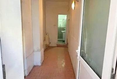 Apartament cu 4 camere în P-ța Ovidiu - 2