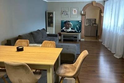 Casă cu 6 camere cu Teren 700 Mp în Central - 1