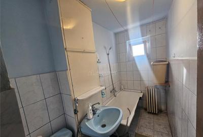 Resita, 2 Cam. Mobilat, Micro 3 - 18