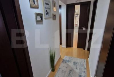 Apartament cu 3 camere decomandat în Cornitoiu