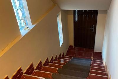 Casă cu 6 camere cu Teren 920 Mp în Central - 2