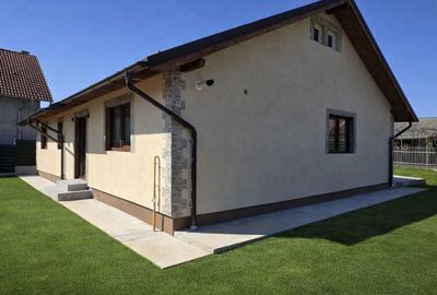 Casă cu 4 camere în Central - 2