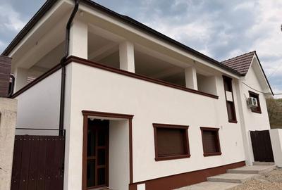 Casă cu 4 camere în Paleu - 3