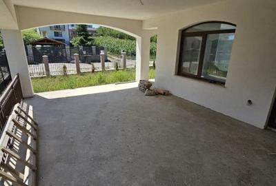 Casa individuala,  130 mp ,  teren 380 mp, zona Dezmir - 5