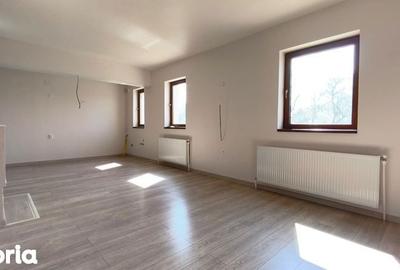 Casă cu 4 camere cu Teren 300 Mp în Central - 7