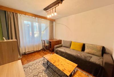 Apartament cu 3 camere, mobilat în Olimpia-Stadion