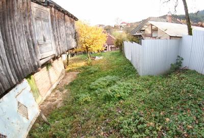 Casa cu gradina in zona foarte linistita si usor accesibila - 4
