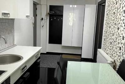 Apartament cu 2 camere semidecomandat în Central - 1
