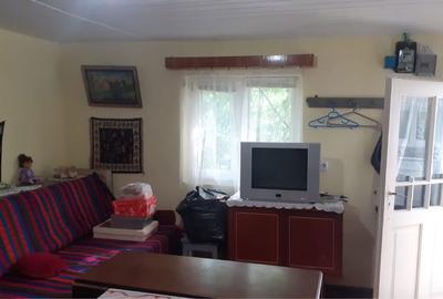 Casă cu 2 camere în Pietroasele - 6