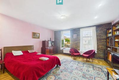 Casă cu 4 camere cu Teren 1989 Mp în Iecea Mare - 2