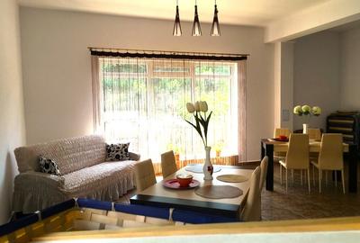 Casă cu 10 camere cu Teren 500 Mp în Nord - 2