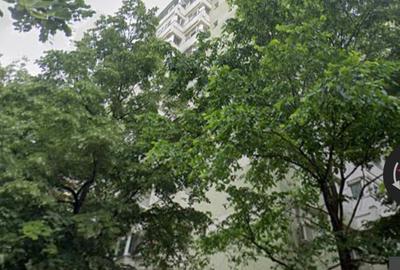 Apartament cu 3 camere decomandat în Colentina