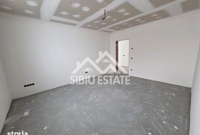 Casă cu 5 camere cu Teren 500 Mp în Central - 3