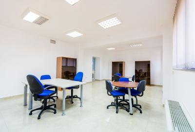 Birou, de 2,207 mp, în Vest - 26