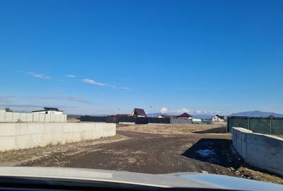 Spațiu comercial, în Podu Oltului - 2