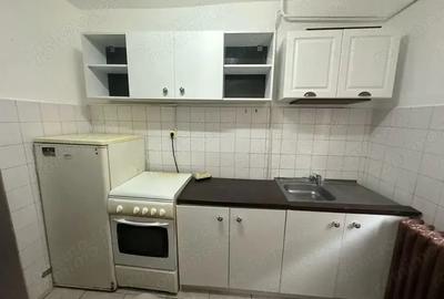 Garsonieră decomandată în Girocului - 9
