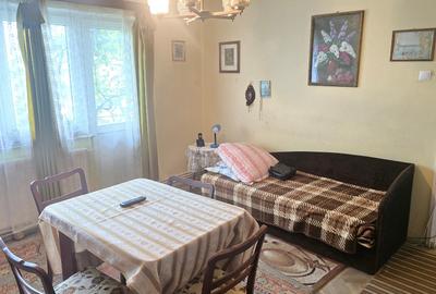 Apartament cu 2 camere semidecomandat în Piața Centrală