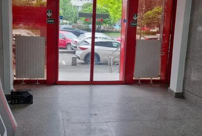 Zona Piata Gorjului sp 65 mp trafic intens - 2