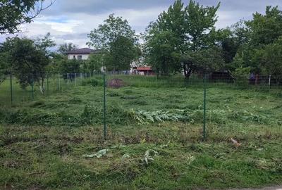 Teren de 690 mp, în Urleta