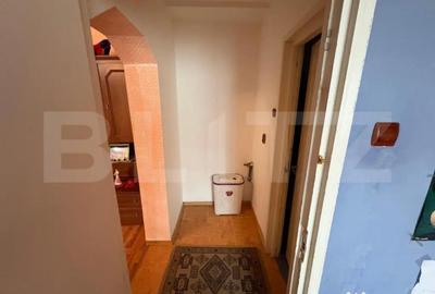 Apartament cu 2 camere semidecomandat, mobilat în Micro 4 - 2