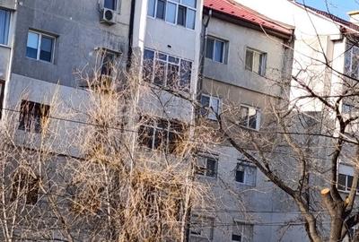 Apartament cu 2 camere decomandat în Exterior Vest - 1