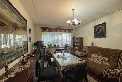 Apartament cu 3 camere semidecomandat în Mediaș - 8