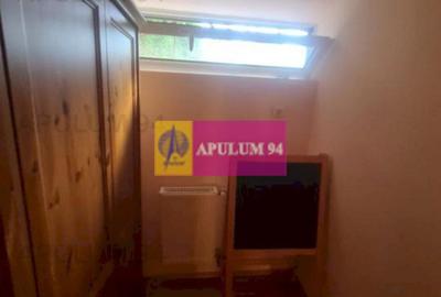 Casă cu 5 camere cu Canalizare în Cornu - 6