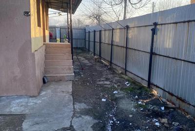 Casă cu Teren 372 Mp în Bâlteni - 2