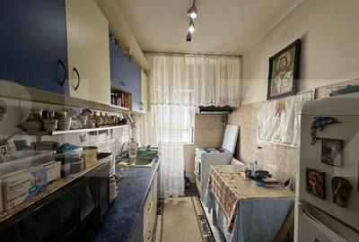 Apartament cu o camera, mobilat, Buziasului
