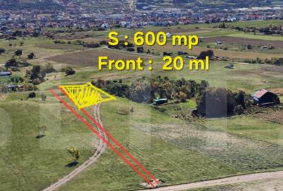 Teren de 600 mp, în Central - 1