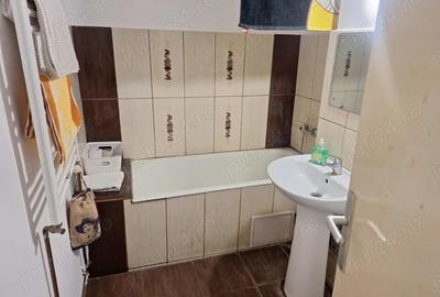 Inchiriez apartament cu 3 camere - 2