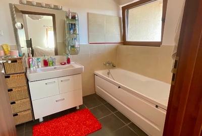 Proprietar vand casa mobilata si utilata in cartier privat! - 9