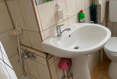 Apartament cu 3 camere decomandat în Capitale - 5