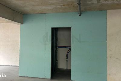 Spațiu comercial, de 100 mp, în Central - 3