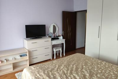 Apartament cu 3 camere decomandat în Central - 8