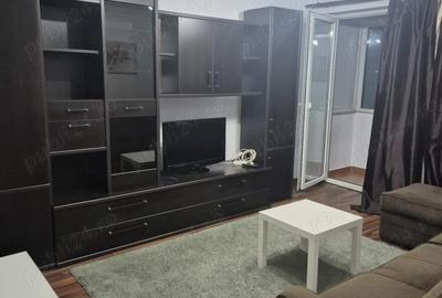 Apartament cu 2 camere decomandat, mobilat în Eroii Revoluției