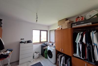 Duplex cu 5 camere cu Canalizare în Dezmir - 8