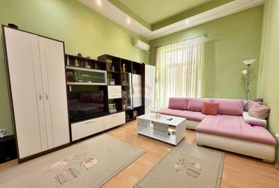 Apartament cu 2 camere de vanzare peste drum de Lacul P?...